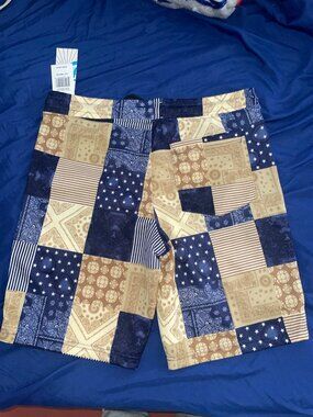 Fresh Prints of Bel-Air Patchwork Bandana Shorts Men's M Navy Ecru NWT